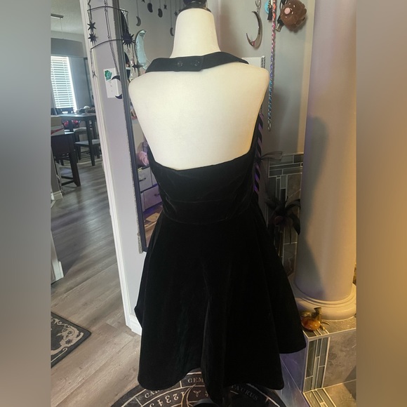 Killstar black velvet dress - Picture 4 of 5